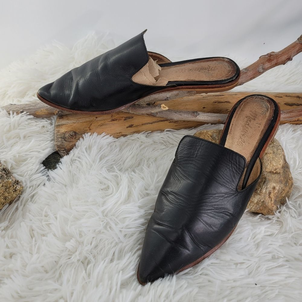 Madewell Black Leather Pointed Slip-On Mules